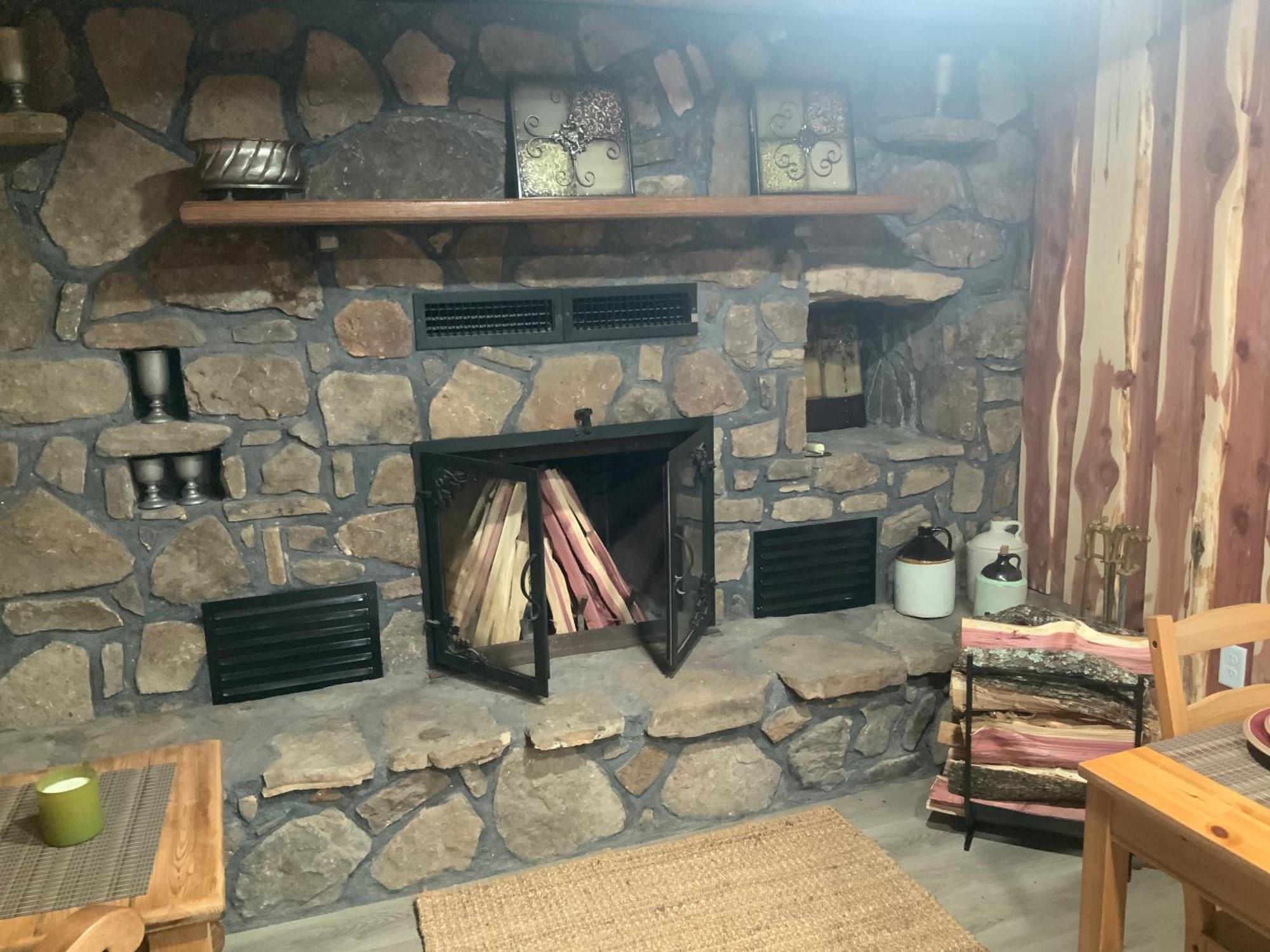 Lodge Cedar House *